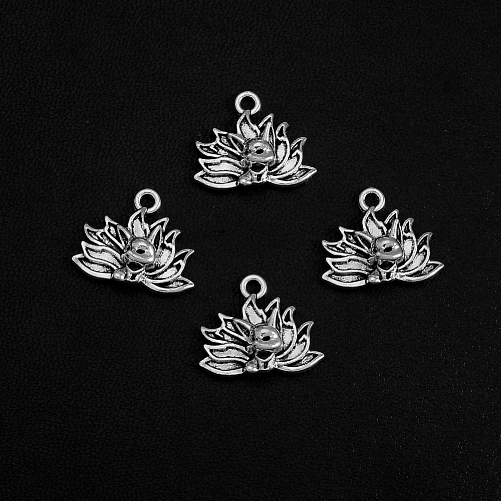 Vintage Fashion Korea - 20pcs/Lots 15x18mm Cute Nine-tailed Fox China
