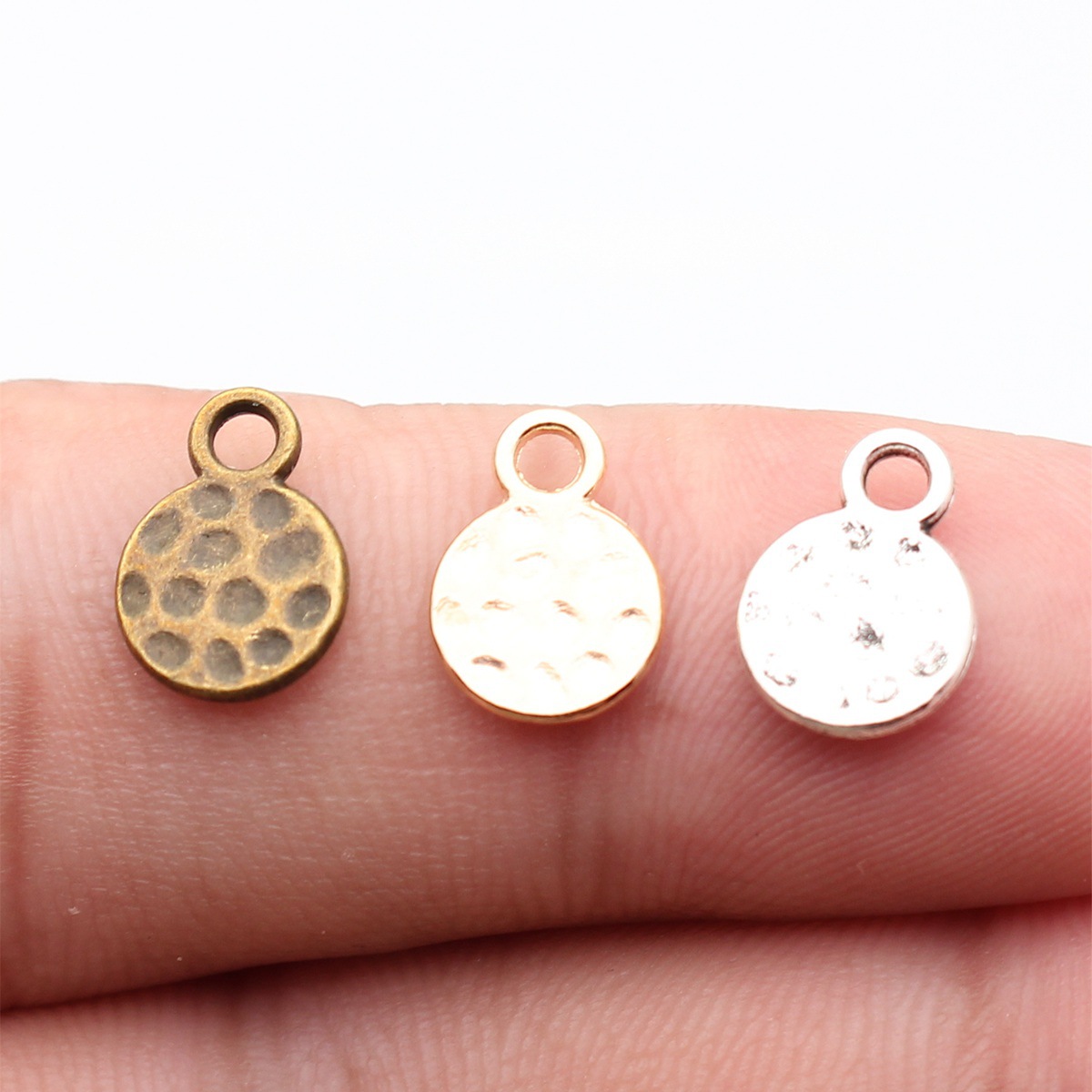 WYSIWYG 40pcs 11x8mm 3 Colors  - Vintage Fashion Tumblr 评论和价格